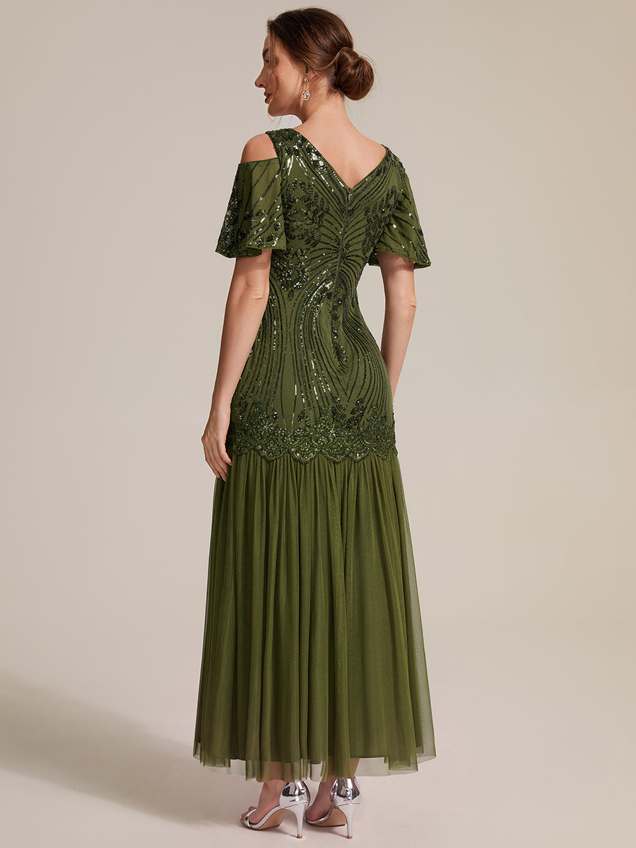 Sequins Col V Fourreau À volants Fermeture zippée au dos Sans coques, avec doublure. robe de soirée #Couleur_Vert Olive