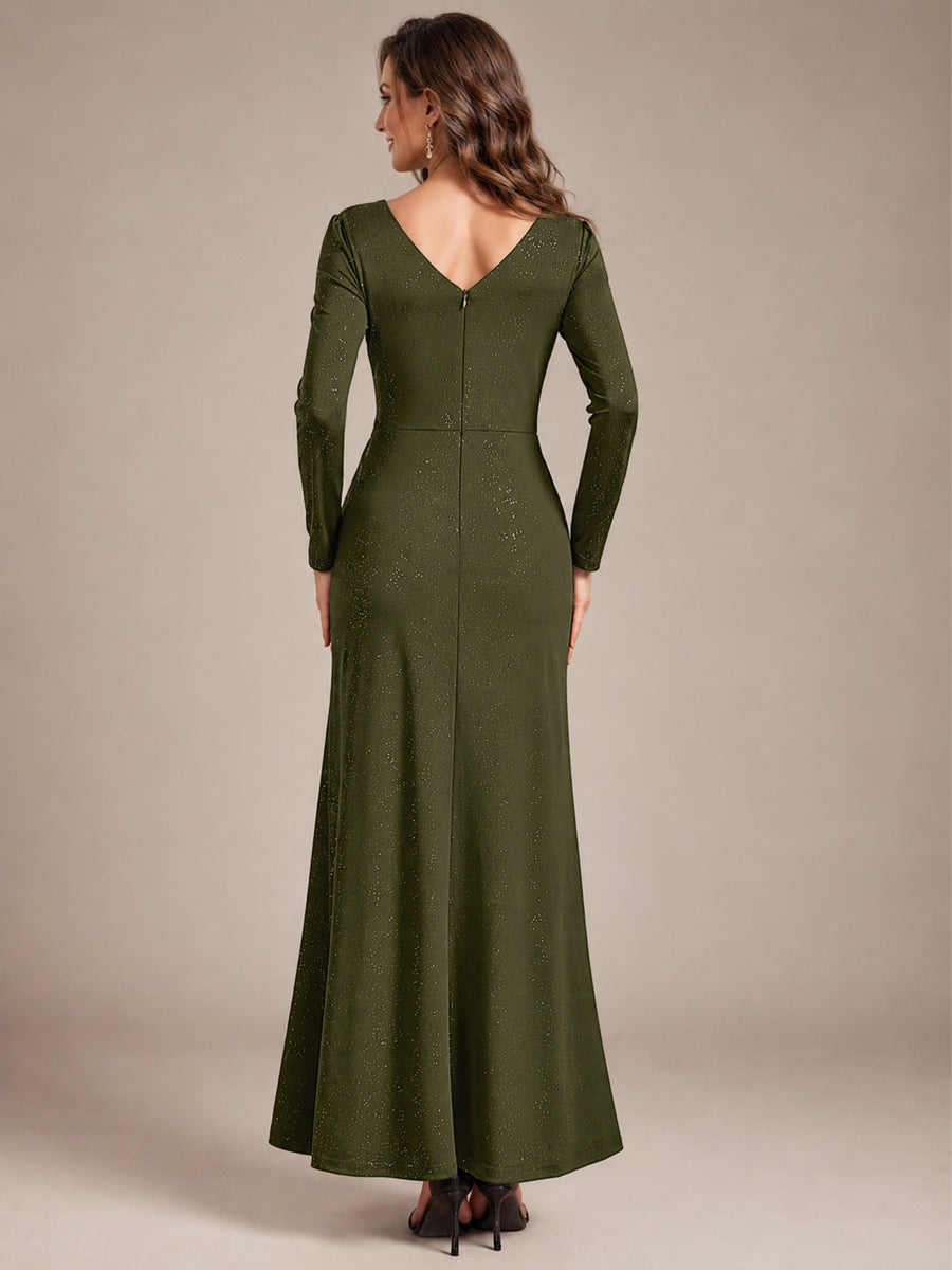 Robe maxi bodycon à manches longues en V avec sequins et fermeture éclair au dos #Couleur_Vert Olive