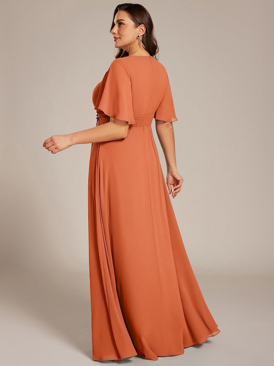 Robe D'invité De Mariage En Mousseline De Soie Mi-Longue Plissée à Manches à Volants Et Col En V #Couleur_Melon Ambré