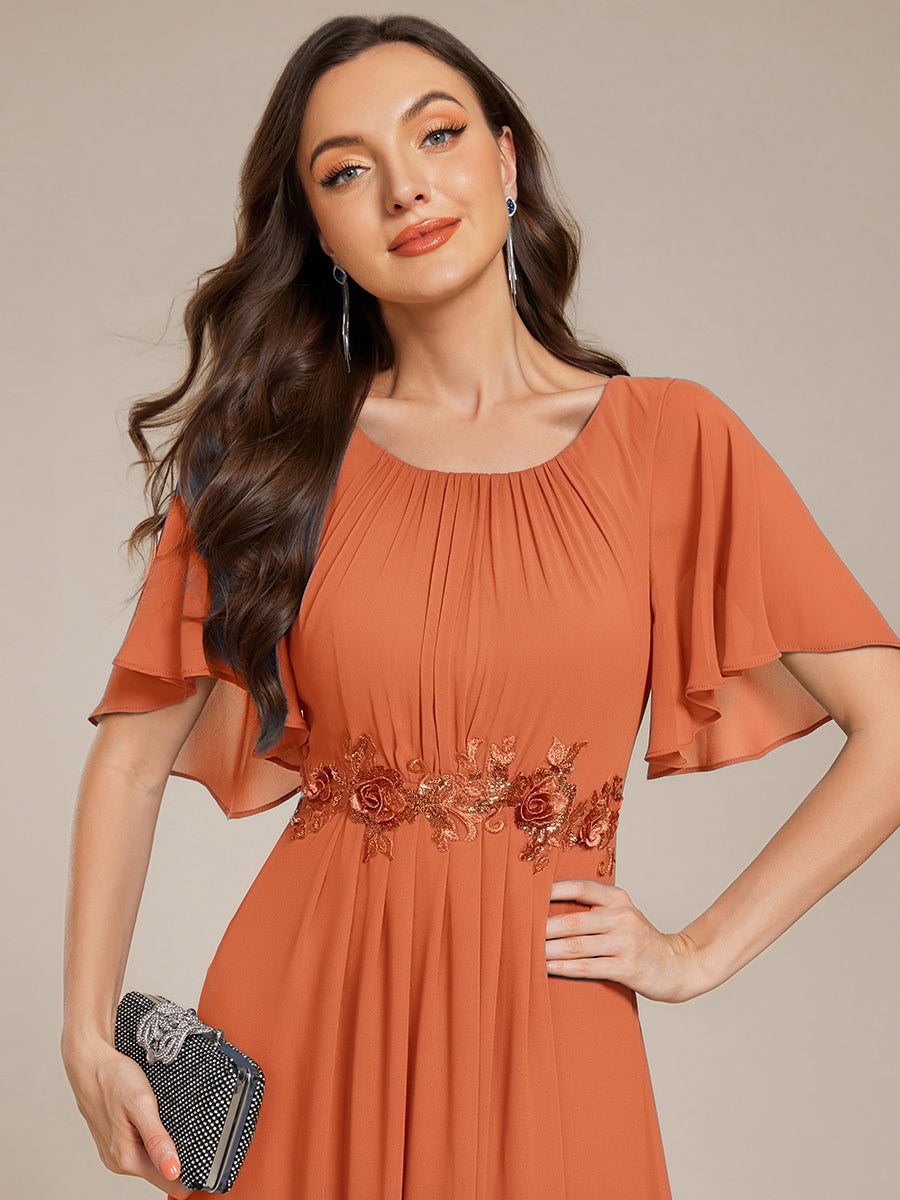 Robe D'invité De Mariage En Mousseline De Soie Mi-Longue Plissée à Manches à Volants Et Col En V #Couleur_Melon Ambré