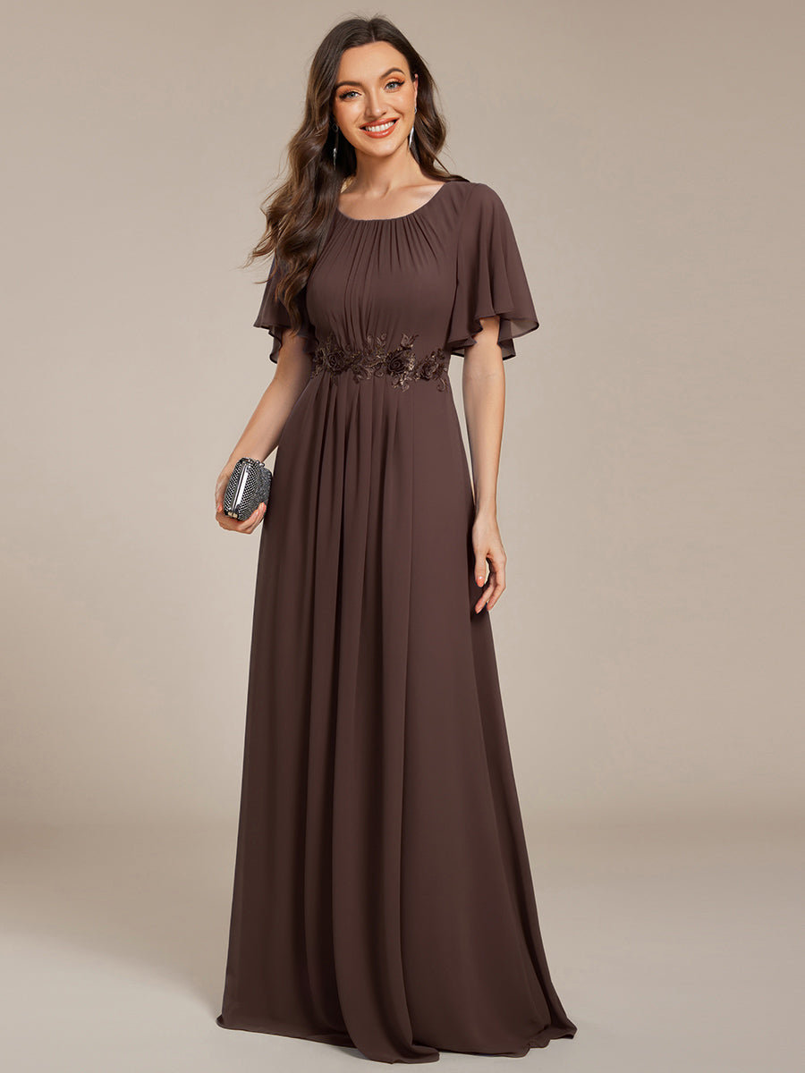 Robe de soirée trapèze à manches courtes et appliques plissées #Couleur_Brun espresso