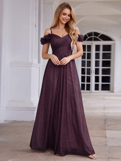 Robe de soirée plissée étincelante à col en V et épaules dénudées avec détails floraux