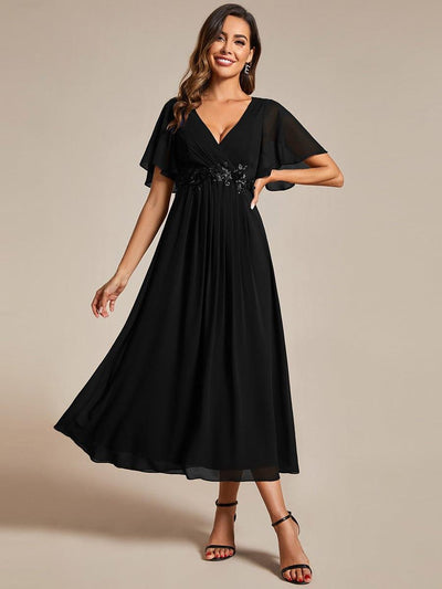 ever DAHLIA|Robe d'invité de mariage mi-longue en mousseline à col en V avec appliques à la taille