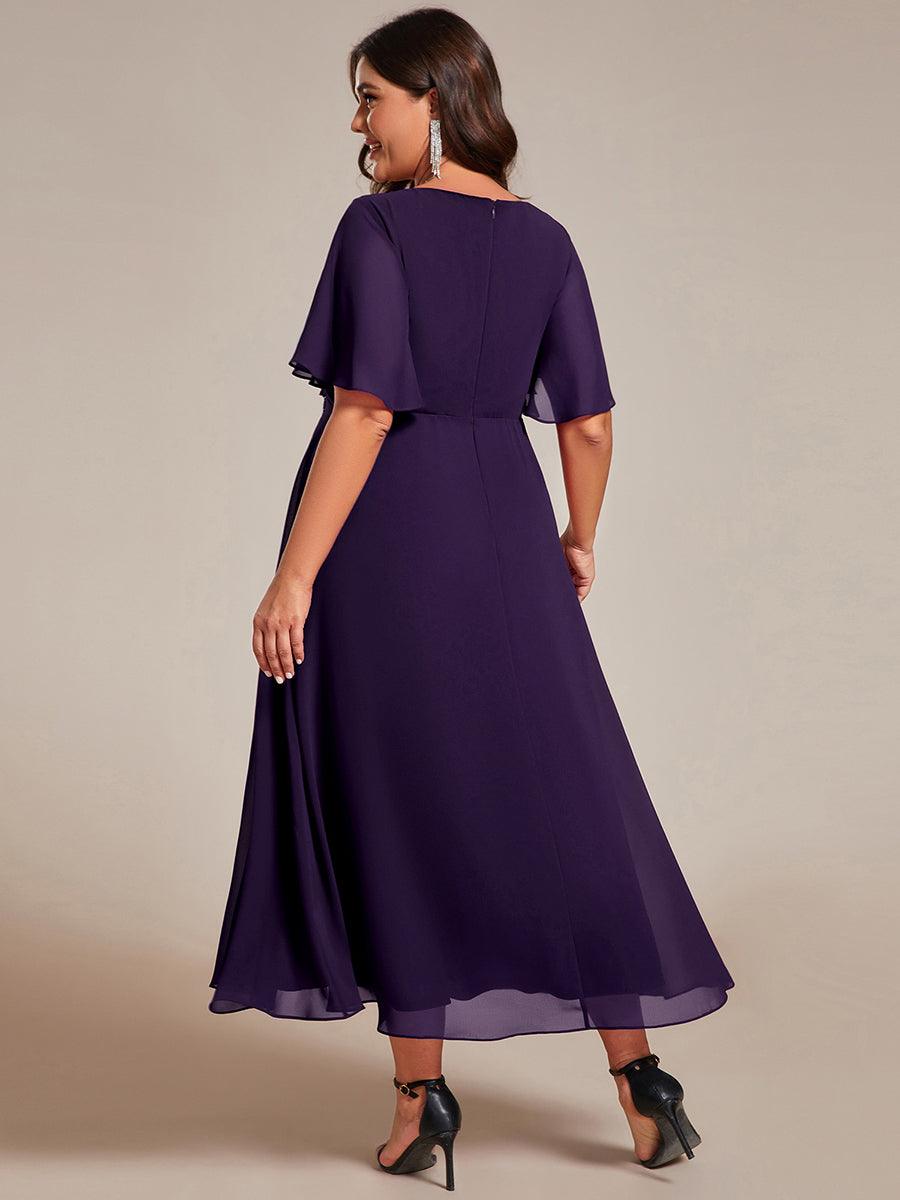 Robe d'invité de mariage mi-longue en mousseline de soie à col en V de grande taille avec applique à la taille #Couleur_Violet Fonce