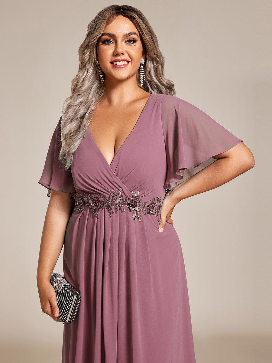 Robe d'invité de mariage mi-longue en mousseline de soie à col en V de grande taille avec applique à la taille #Couleur_Orchidee