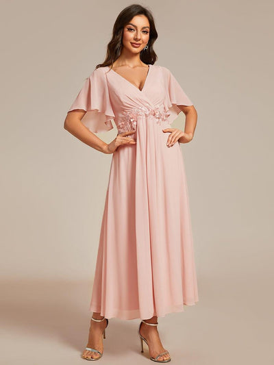 ever DAHLIA|Robe d'invité de mariage mi-longue en mousseline à col en V avec appliques à la taille