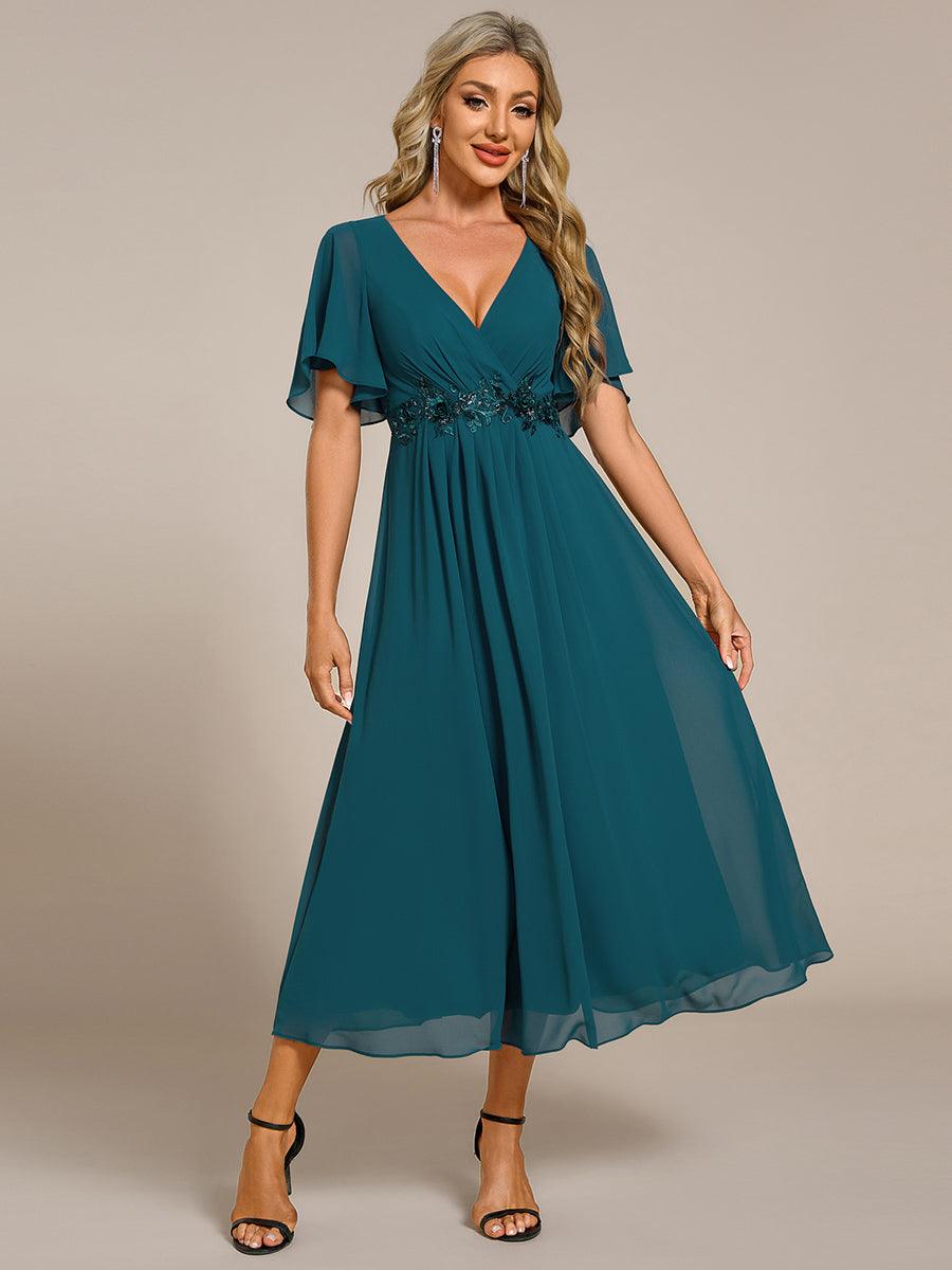 Robe d'invité de mariage mi-longue en mousseline de soie à col en V de grande taille avec applique à la taille #Couleur_Bleu Sarcelle