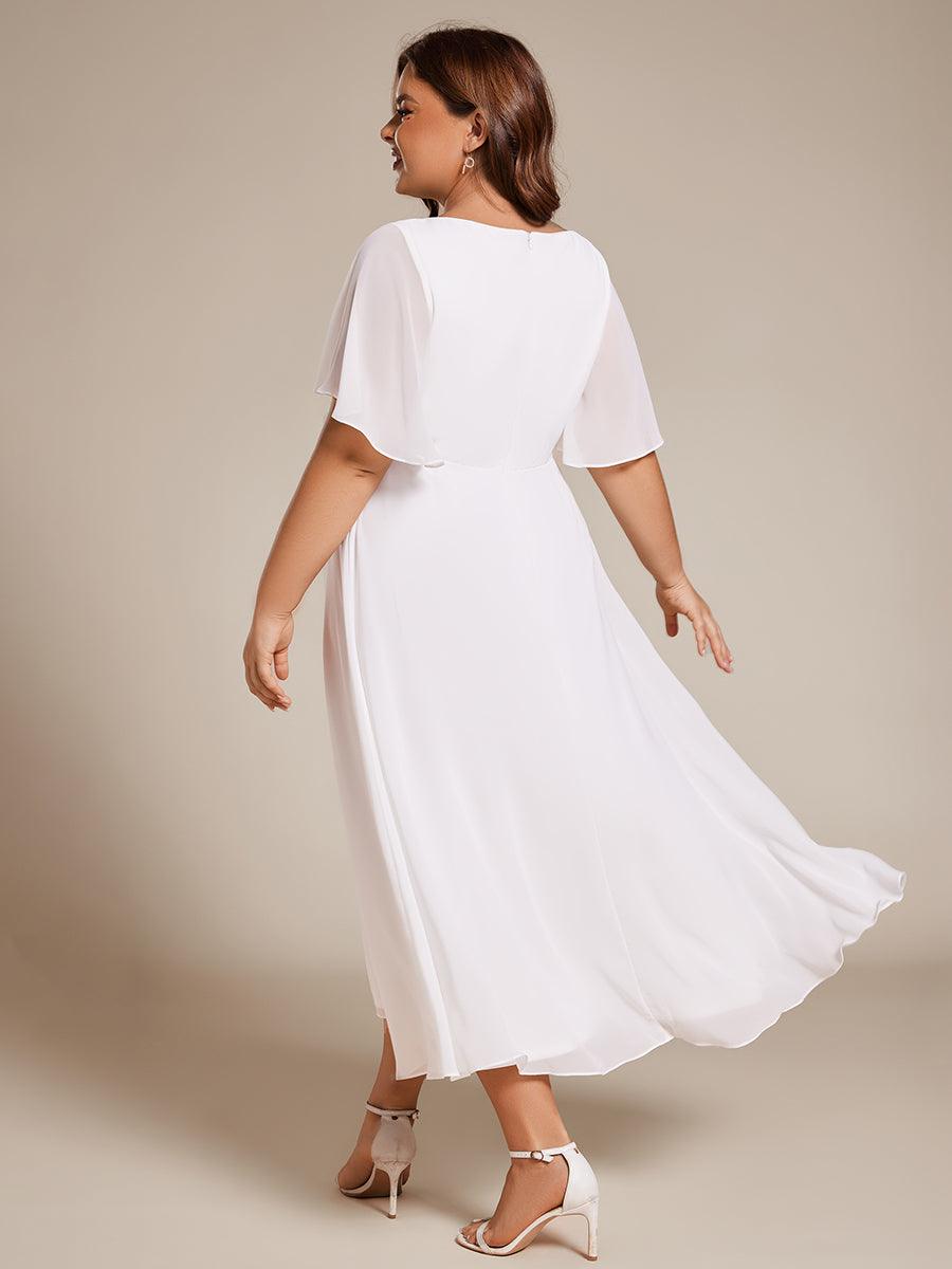 Robe d'invité de mariage mi-longue en mousseline de soie à col en V de grande taille avec applique à la taille #Couleur_Blanc
