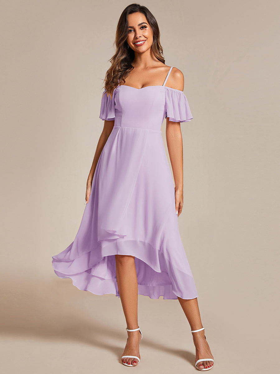 Robes d'invitées de mariage en mousseline  épaules dénudées  hautes et basses  manches courtes #Couleur_Lilas Givré