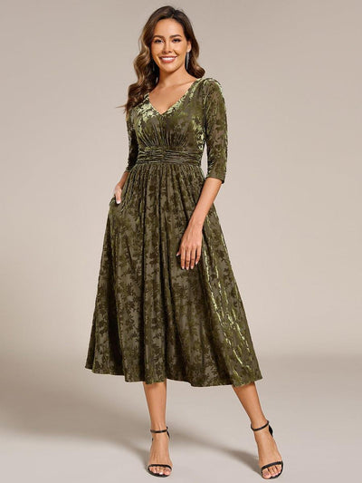 ever NYRA|Robe d'invitée de mariage plissée à manches 3/4 en velours fleuri