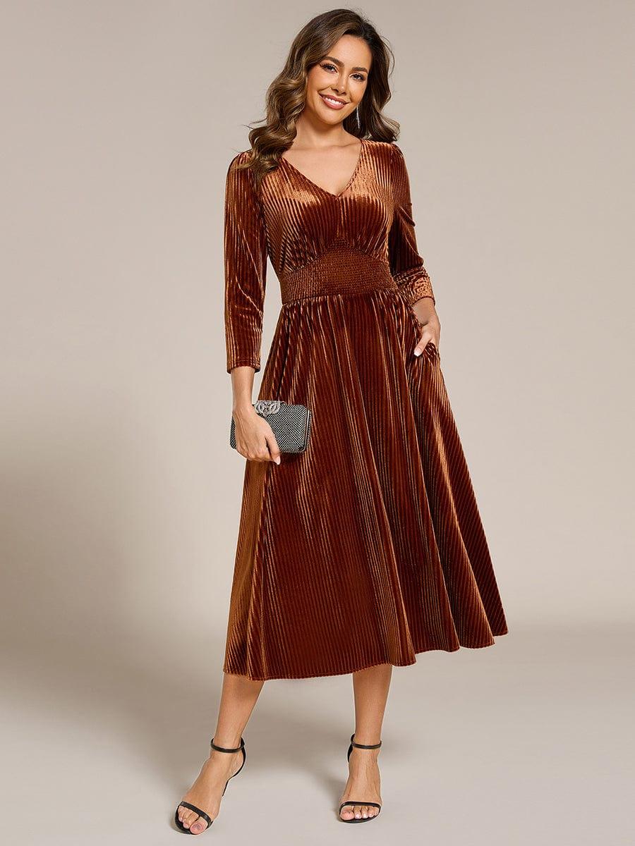 Robe d'invitée de mariage en velours extensible longueur thé #Couleur_Caramel