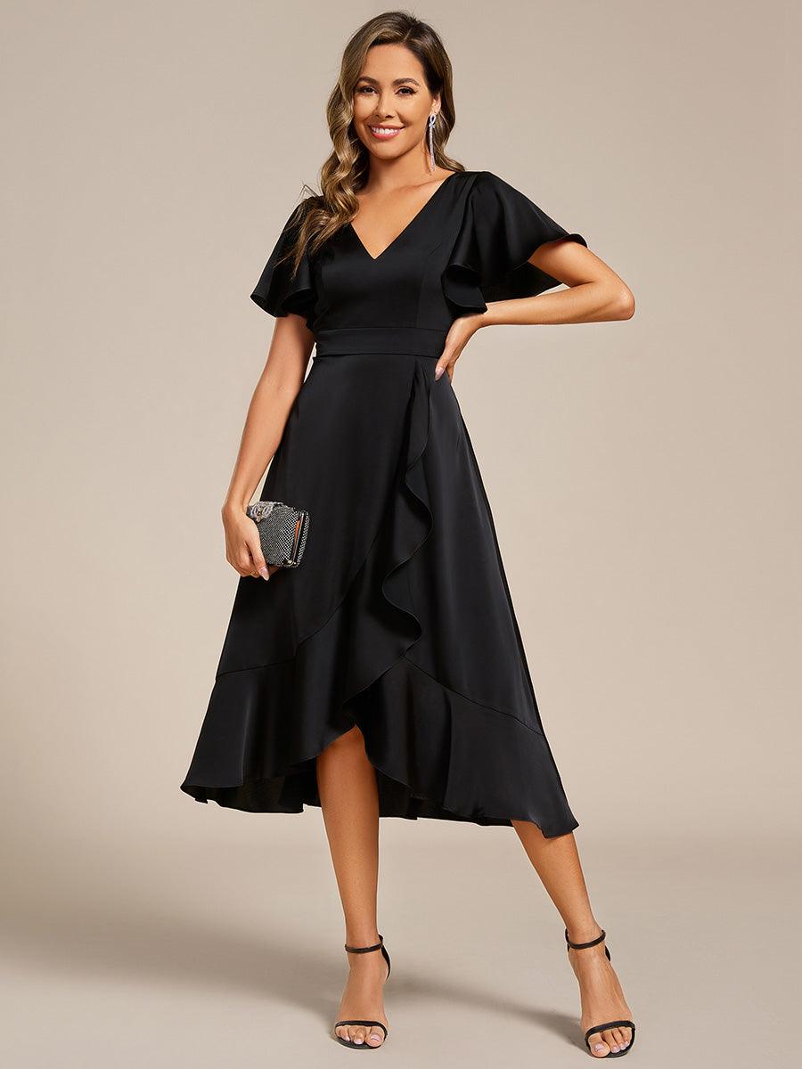 Robe d'invitée de mariage mi-longue en satin avec encolure en V et jupe à volants #Couleur_Noir