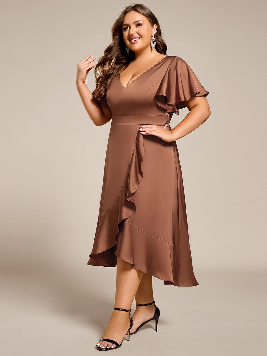Robe d'invitée de mariage mi-longue en satin avec encolure en V et jupe à volants #Couleur_Brun