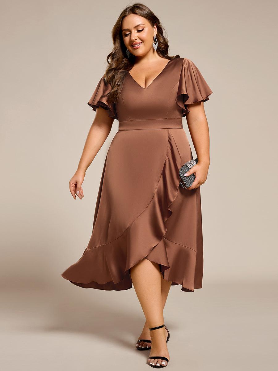 Robe d'invitée de mariage mi-longue en satin avec encolure en V et jupe à volants #Couleur_Brun