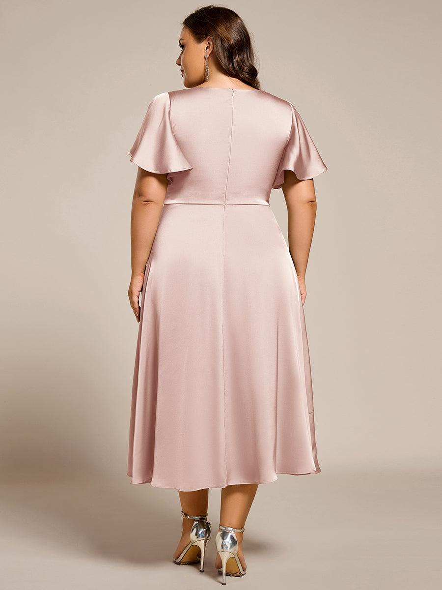 Robe d'invitée de mariage mi-longue en satin avec encolure en V et jupe à volants #Couleur_Rose