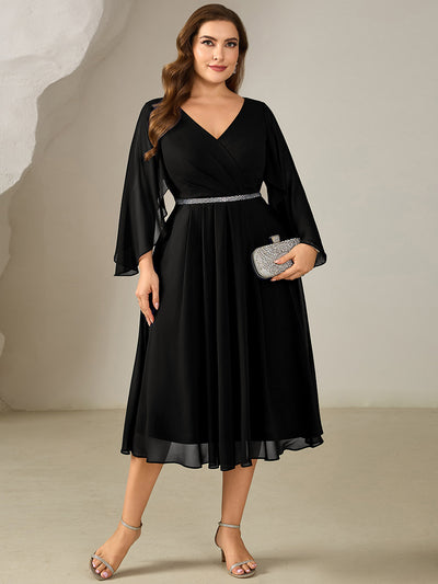 pretty WYNN|Robe midi A ligne à encolure en V profond à volants et manches trois quarts grande taille avec accent chaîne Robes d'invité de mariage