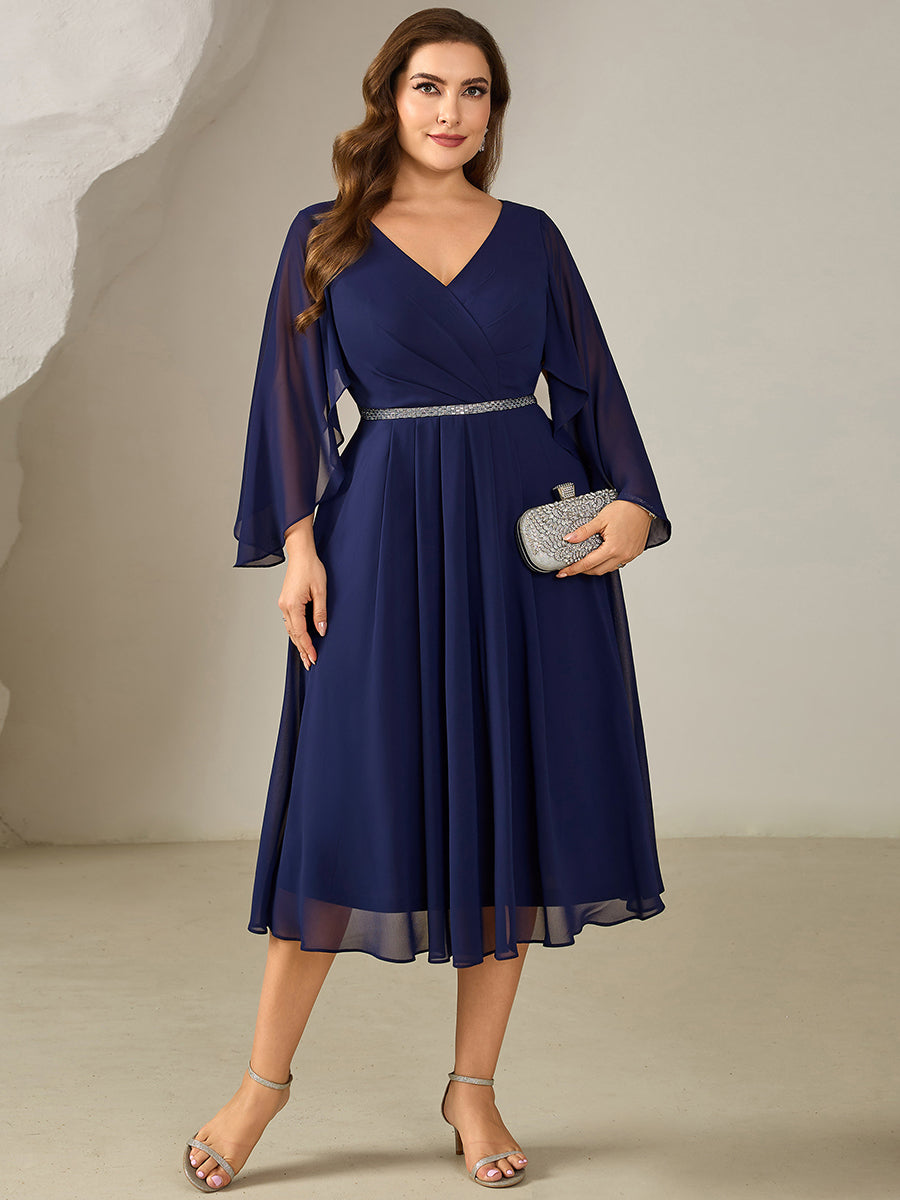 Robe midi A ligne à encolure en V profond à volants et manches trois quarts grande taille avec accent chaîne Robes d'invité de mariage #Couleur_Bleu Marine