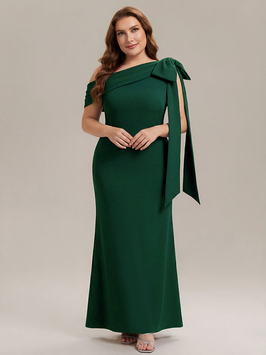 Robe longue ajustée à encolure asymétrique sans bretelles avec détail de nœud en tissu extensible #Couleur_Vert Fonce