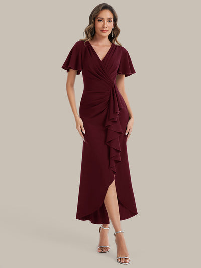 Robe de cocktail de soirée cintrée à manches courtes et décolleté en V profond