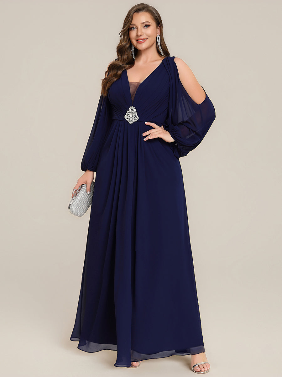 Robe maxi à manches longues en V avec des embellissements en strass froncés #Couleur_Bleu Marine