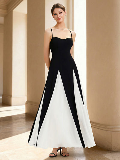 ever IVOIRE|Robe longue avec bretelles spaghetti ajustables et silhouette évasée en A avec détails en contraste bicolore
