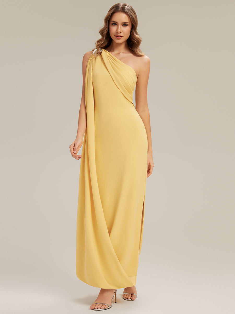 Robe maxi asymétrique sans manches en jersey extensible avec des rubans fluides #Couleur_Jaune