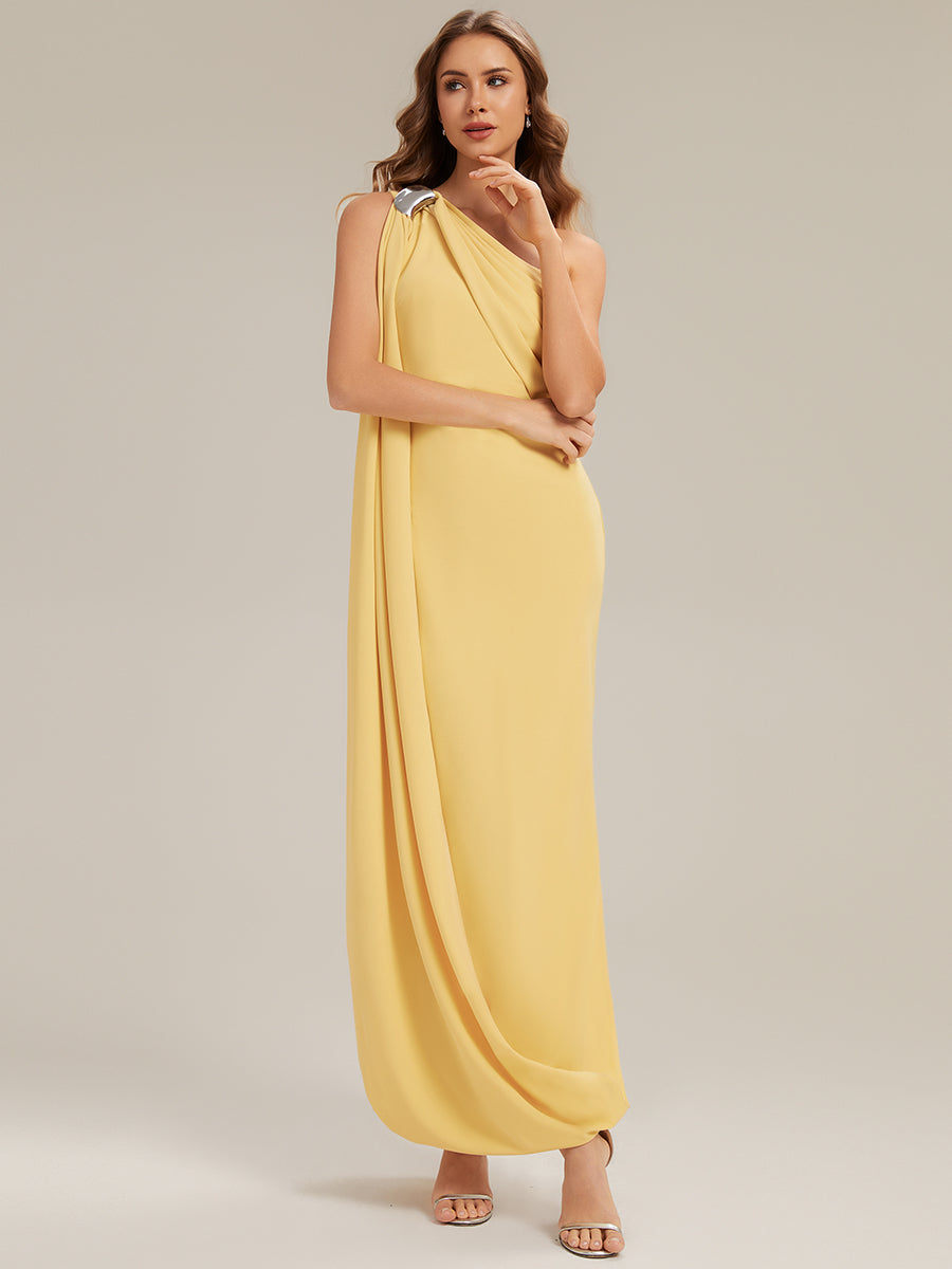 Robe maxi asymétrique sans manches en jersey extensible avec des rubans fluides #Couleur_Jaune