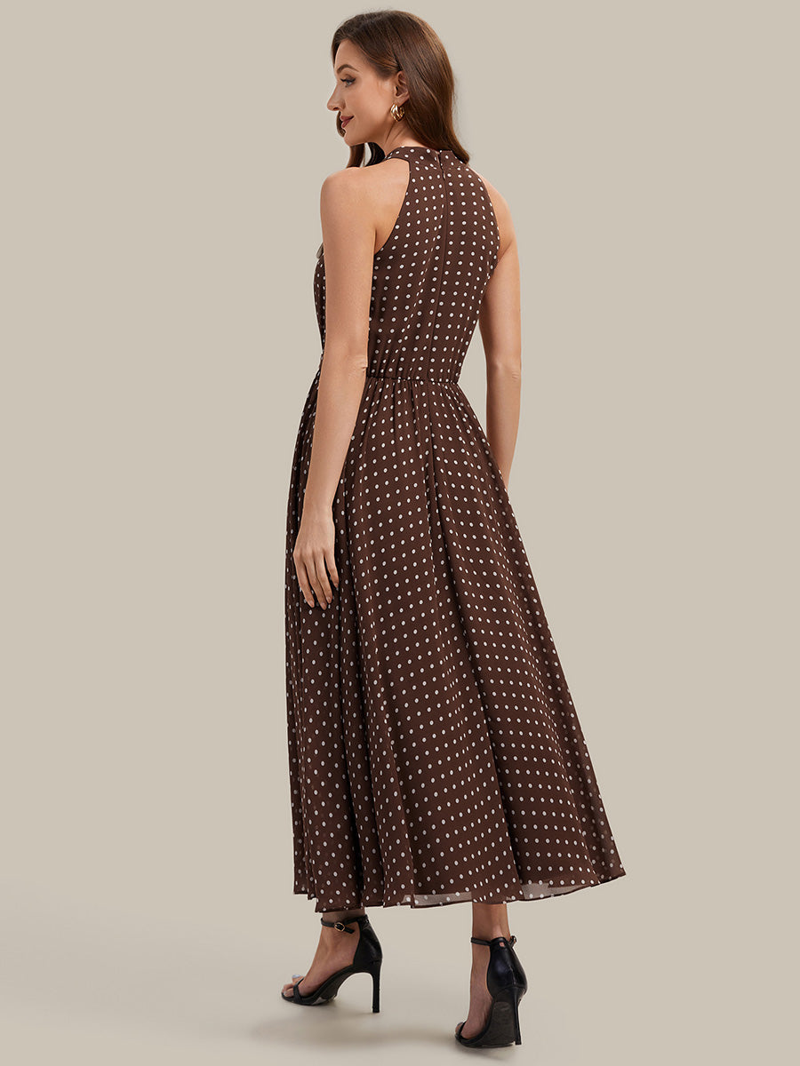 Robe midi A ligne à pois plissée sans bretelles et à col halter #Couleur_Pois Marrons