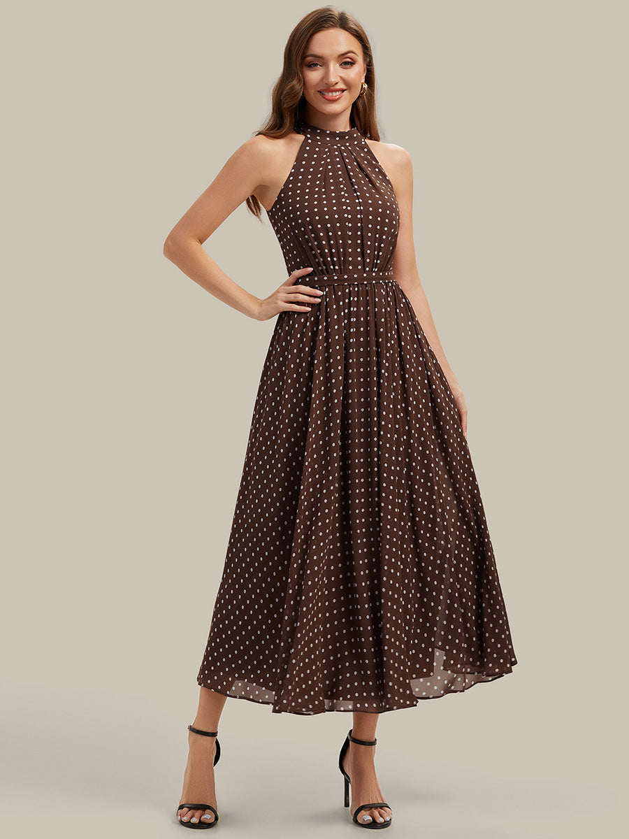 Robe midi A ligne à pois plissée sans bretelles et à col halter #Couleur_Pois Marrons