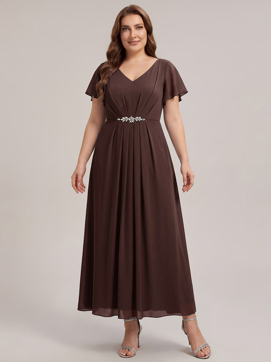 Robe longue maxi ligne A avec manches à volants col en V ornée de strass #Couleur_Marron chocolat