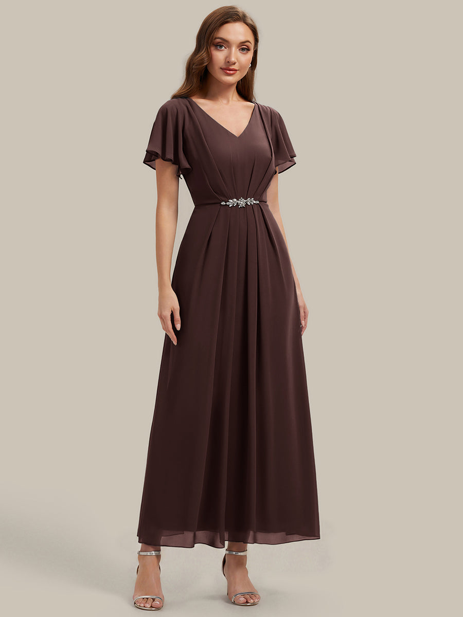 Robe longue maxi ligne A avec manches à volants col en V ornée de strass #Couleur_Marron chocolat