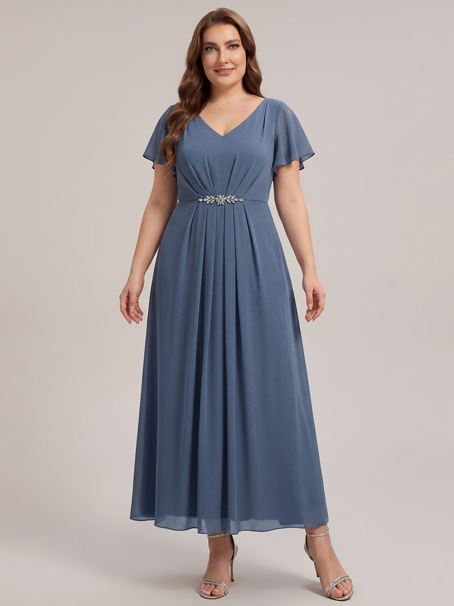 Robe longue maxi ligne A avec manches à volants col en V ornée de strass #Couleur_Marine Fume
