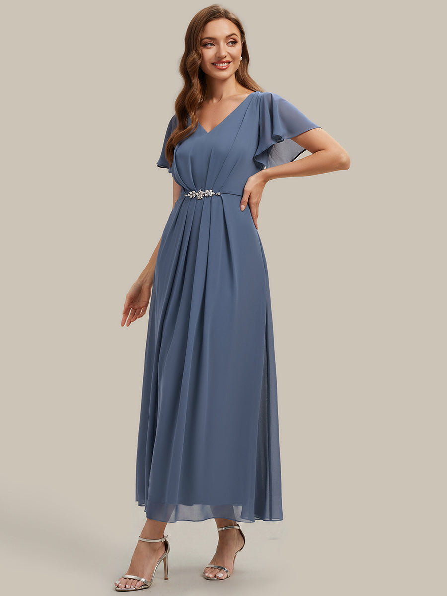 Robe longue maxi ligne A avec manches à volants col en V ornée de strass #Couleur_Marine Fume
