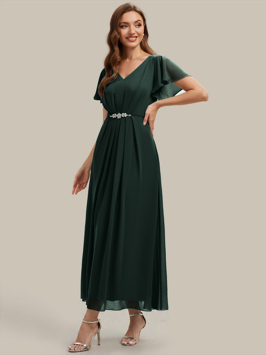 Robe longue maxi ligne A avec manches à volants col en V ornée de strass #Couleur_Vert forêt foncé