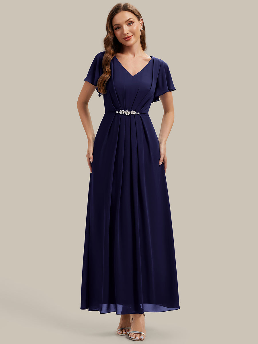 Robe longue maxi ligne A avec manches à volants col en V ornée de strass #Couleur_Bleu Marine