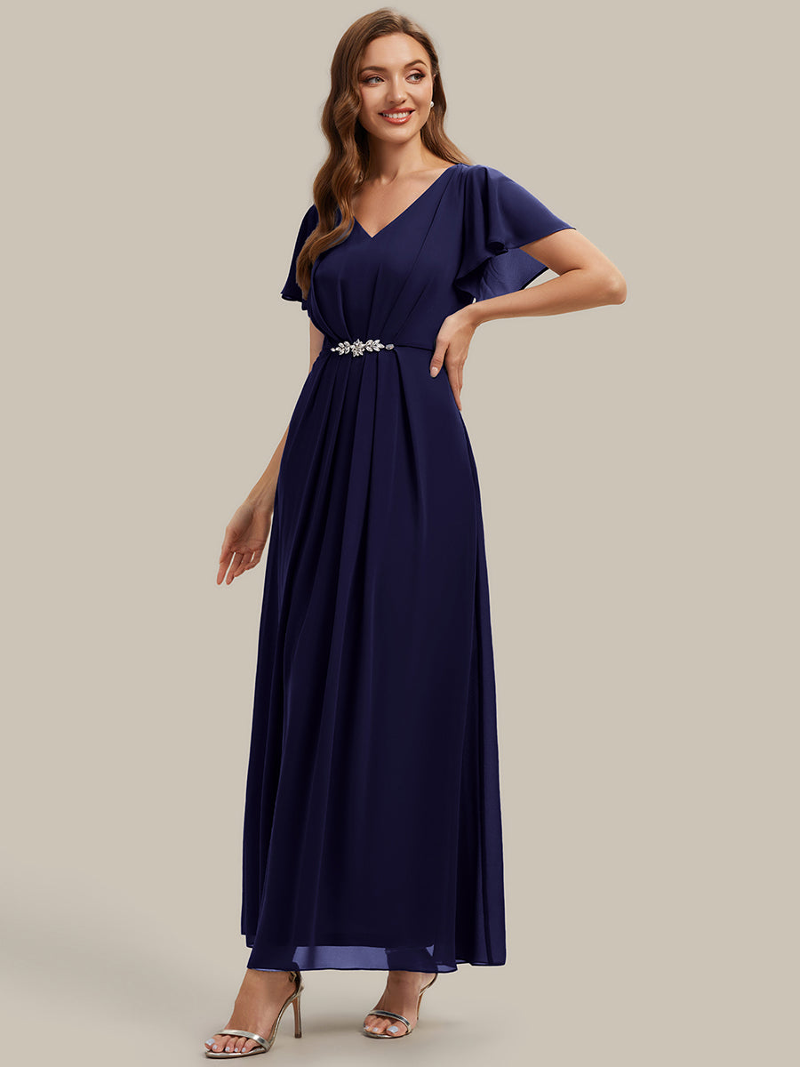 Robe longue maxi ligne A avec manches à volants col en V ornée de strass #Couleur_Bleu Marine