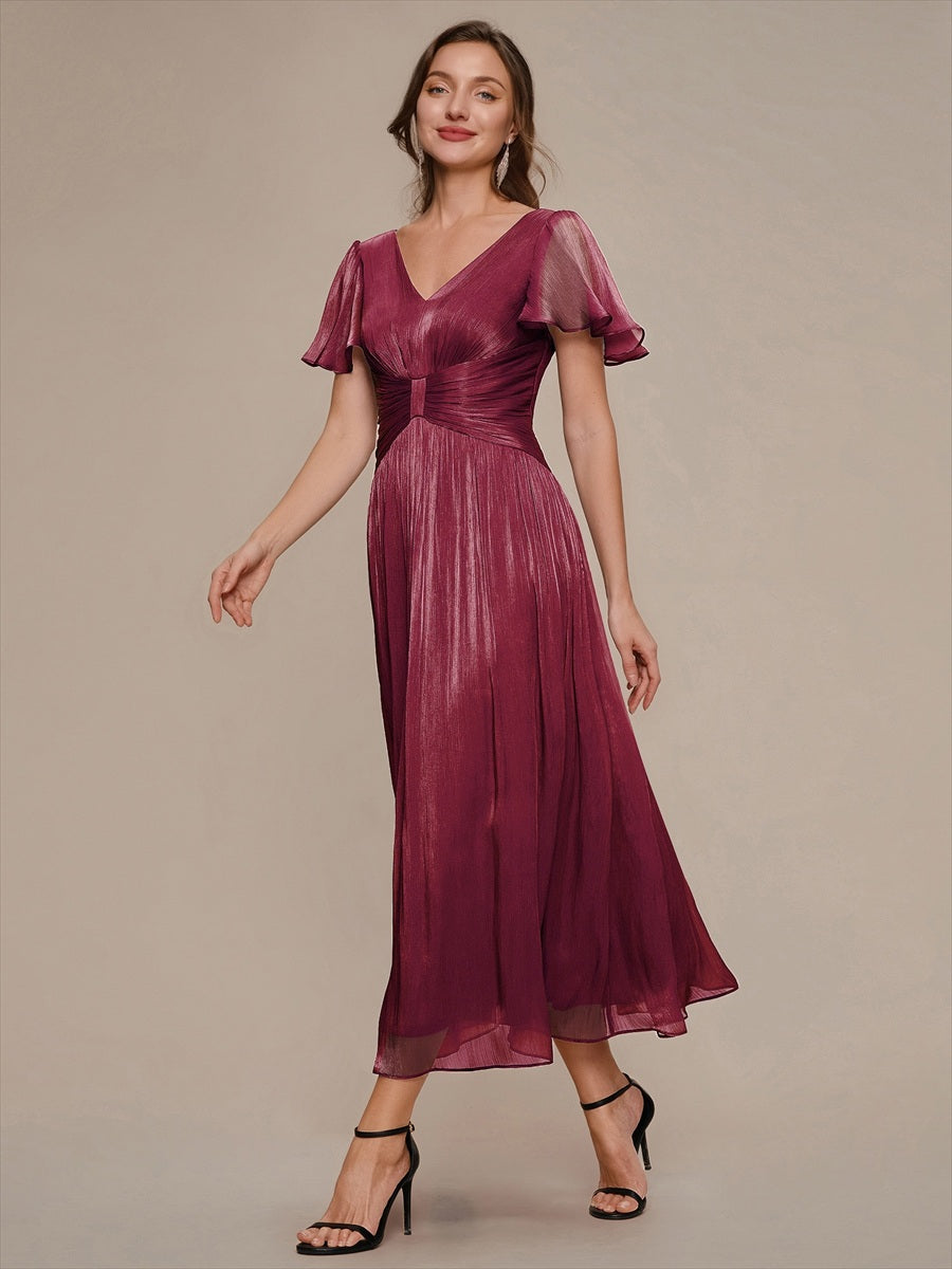 robe midi à manches courtes avec volants en V et détails froncés #Couleur_Bordeaux