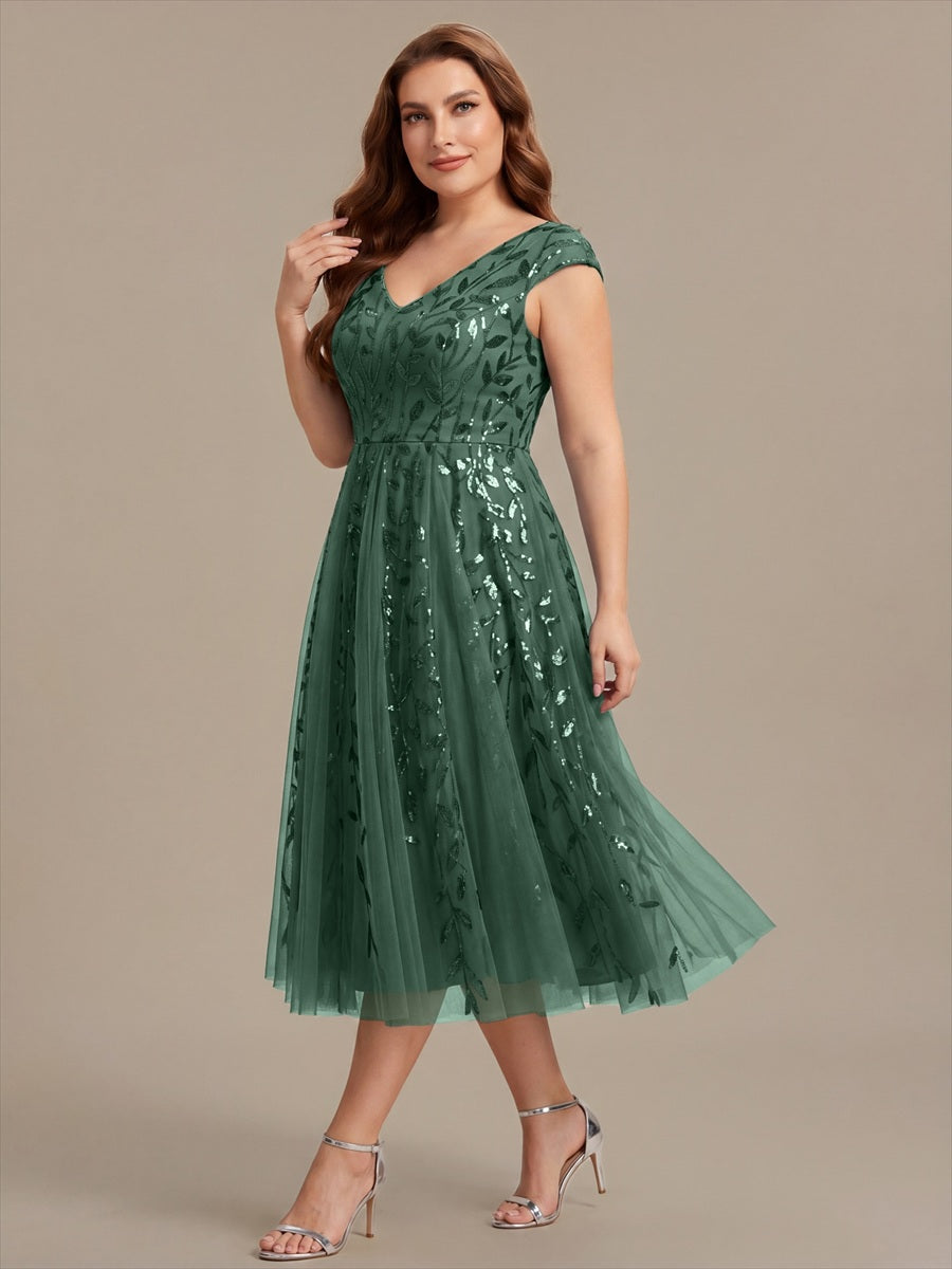 Robe midi sans manches col en V à sequins et coupe évasée #Couleur_Eucalyptus