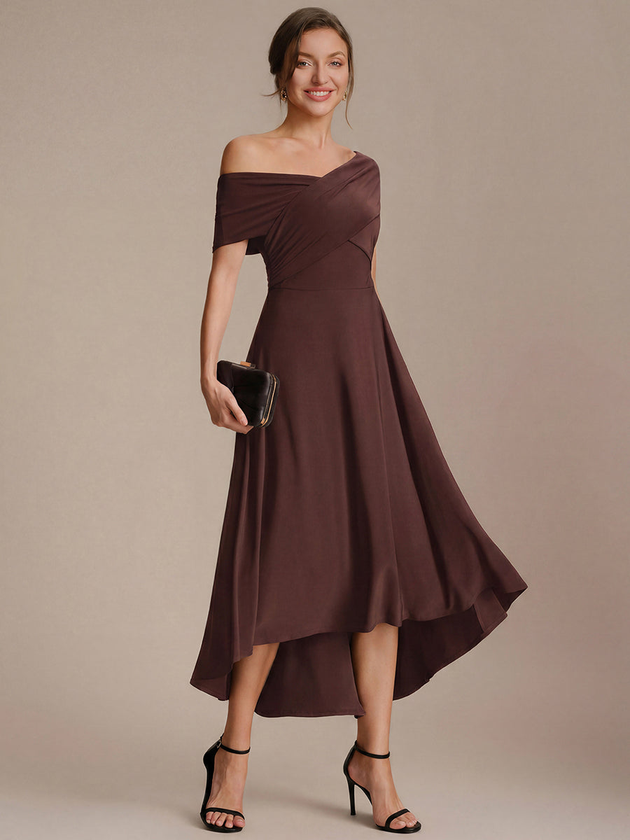 Robe ligne A asymétrique sans manches épaules dénudées col en V tissu extensible #Couleur_Marron chocolat