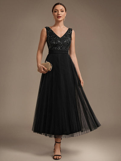 Robe longue en tulle à paillettes avec col V et bordure en dentelle