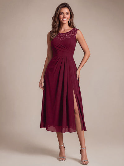 Robe d’invitée de mariage midi en mousseline à sequins
