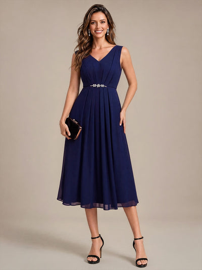 Robe midi d'invitée de mariage à taille ornée
