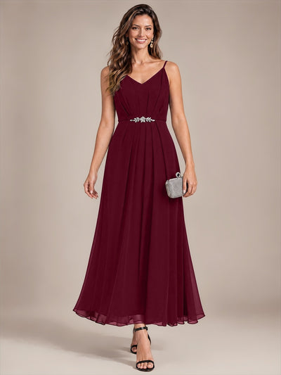 Robe d’invitée de mariage en mousseline sans manches