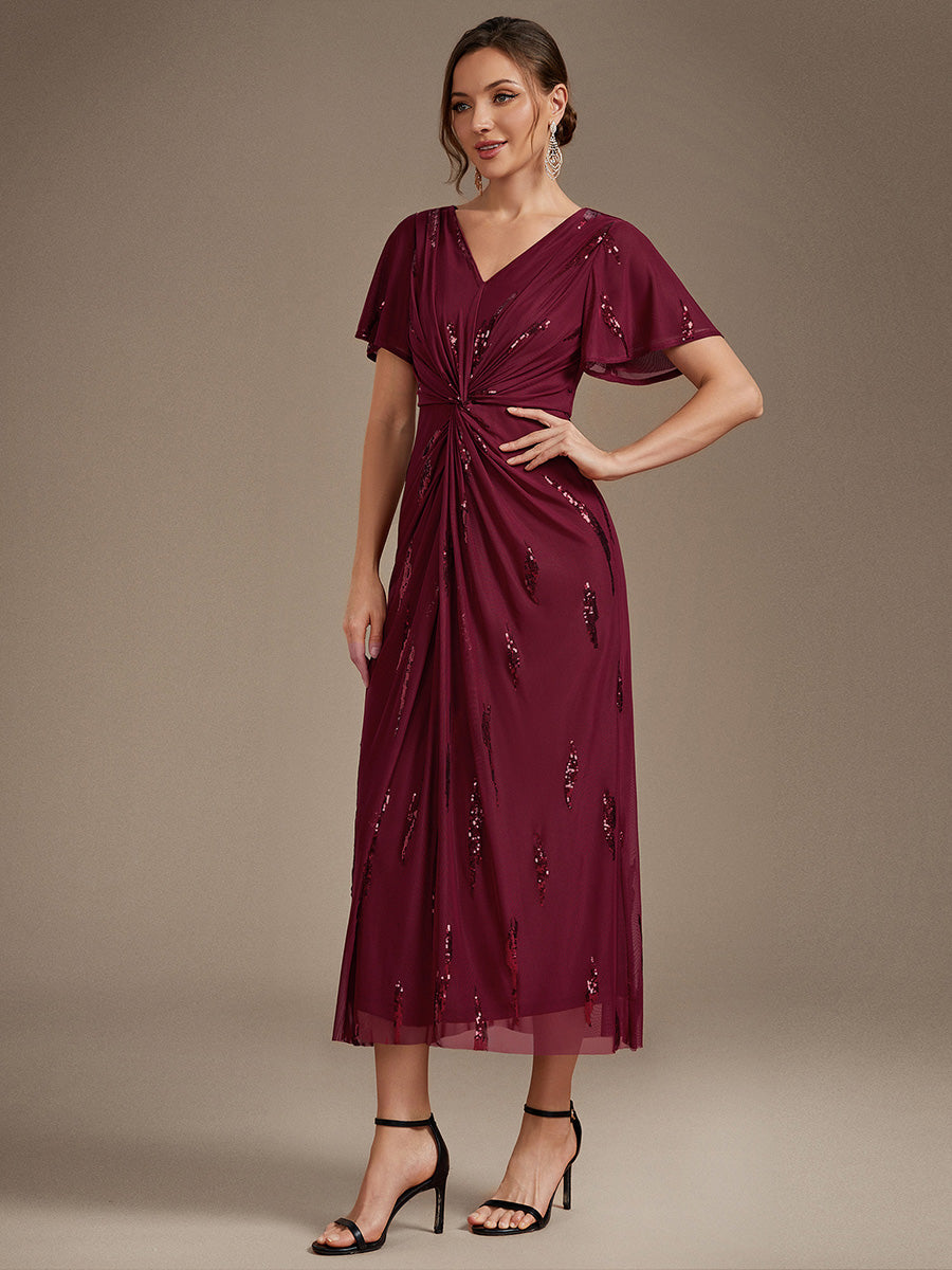 robe midi ajustée à manches courtes en V avec sequins et manches volantes #Couleur_Bordeaux