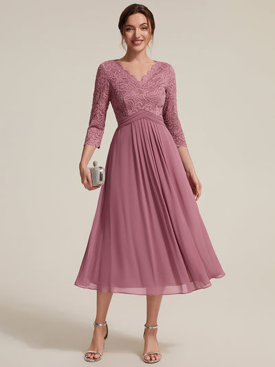 Robe midi en dentelle à col V et manches 3/4