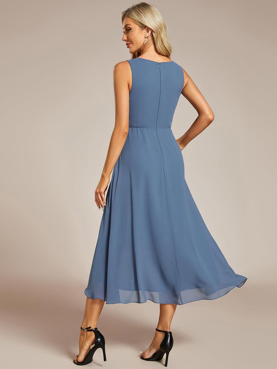 Robe d'invité de mariage haute-basse en mousseline de soie sans manches avec applique à la taille #Couleur_Marine Fume