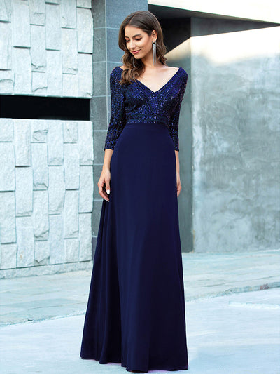 ever IRIS|Robe de soirée chic à manches mi-longues en V avec une coupe évasée et longueur au sol ornée de patchwork en sequins