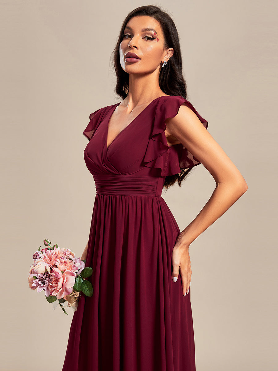 Robe demoiselle d'honneur en mousseline manches plissées avec découpe au dos #Couleur_Bordeaux