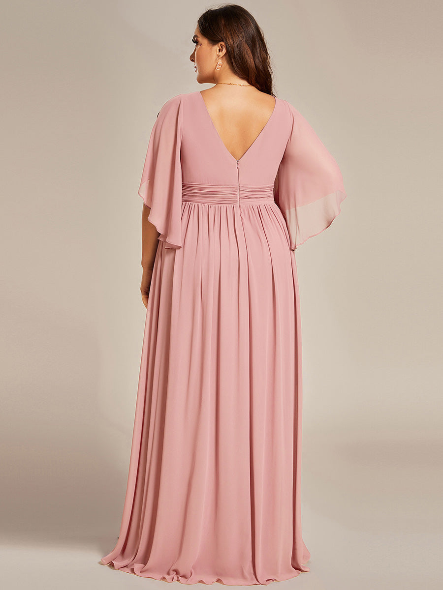 Robe Curvy en mousseline plissée Col V manches mi-longues #Couleur_Rose fumee