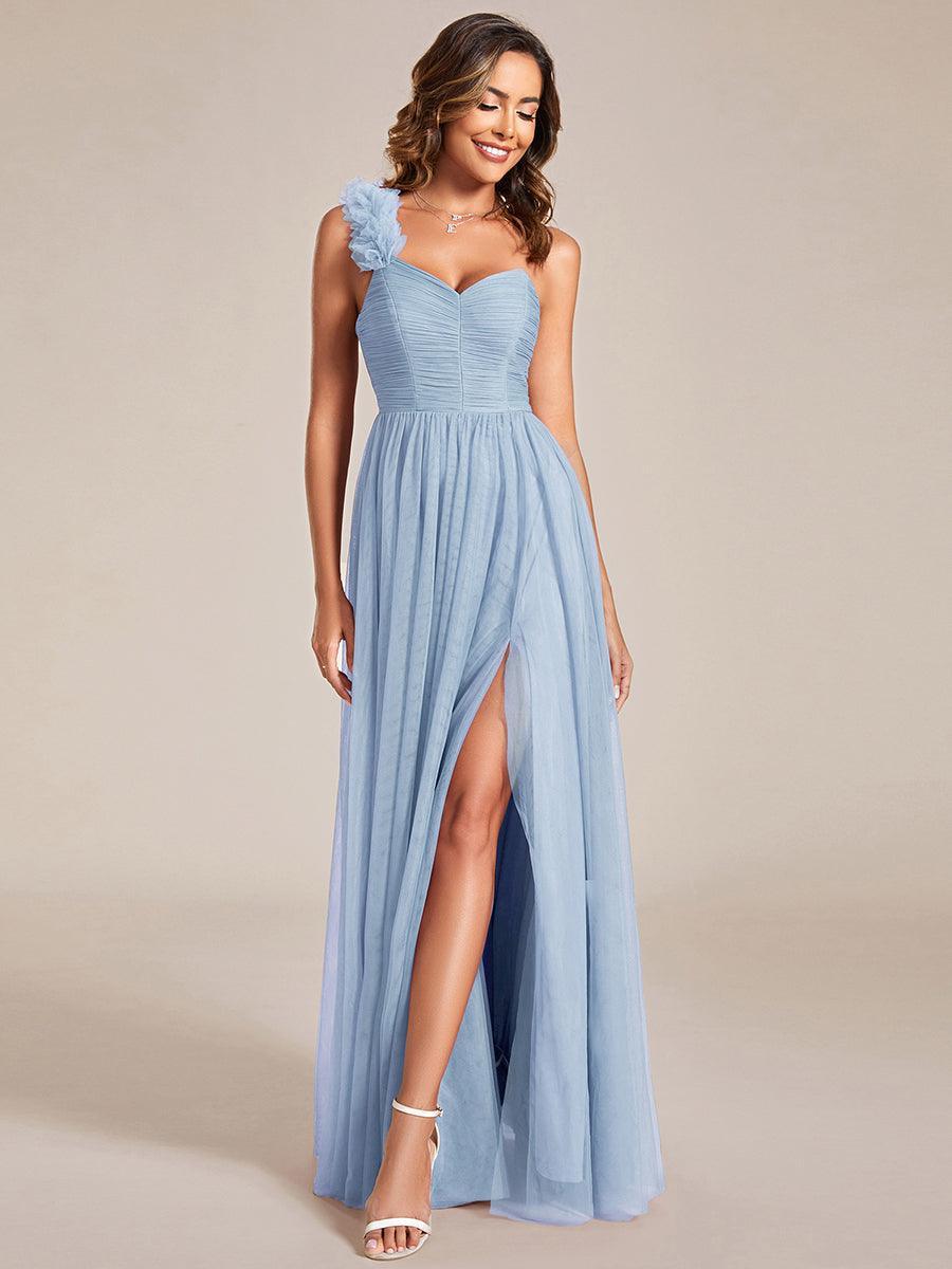 Robe demoiselle d'honneur à une épaule appliquée en tulle avec une fente haute #Couleur_Bleu Clair